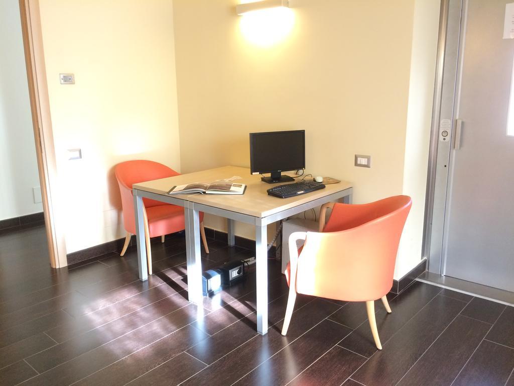 Hotel Residence Empedocle Месина Екстериор снимка