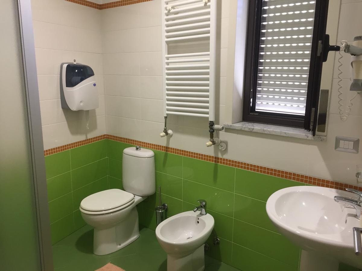 Hotel Residence Empedocle Месина Екстериор снимка