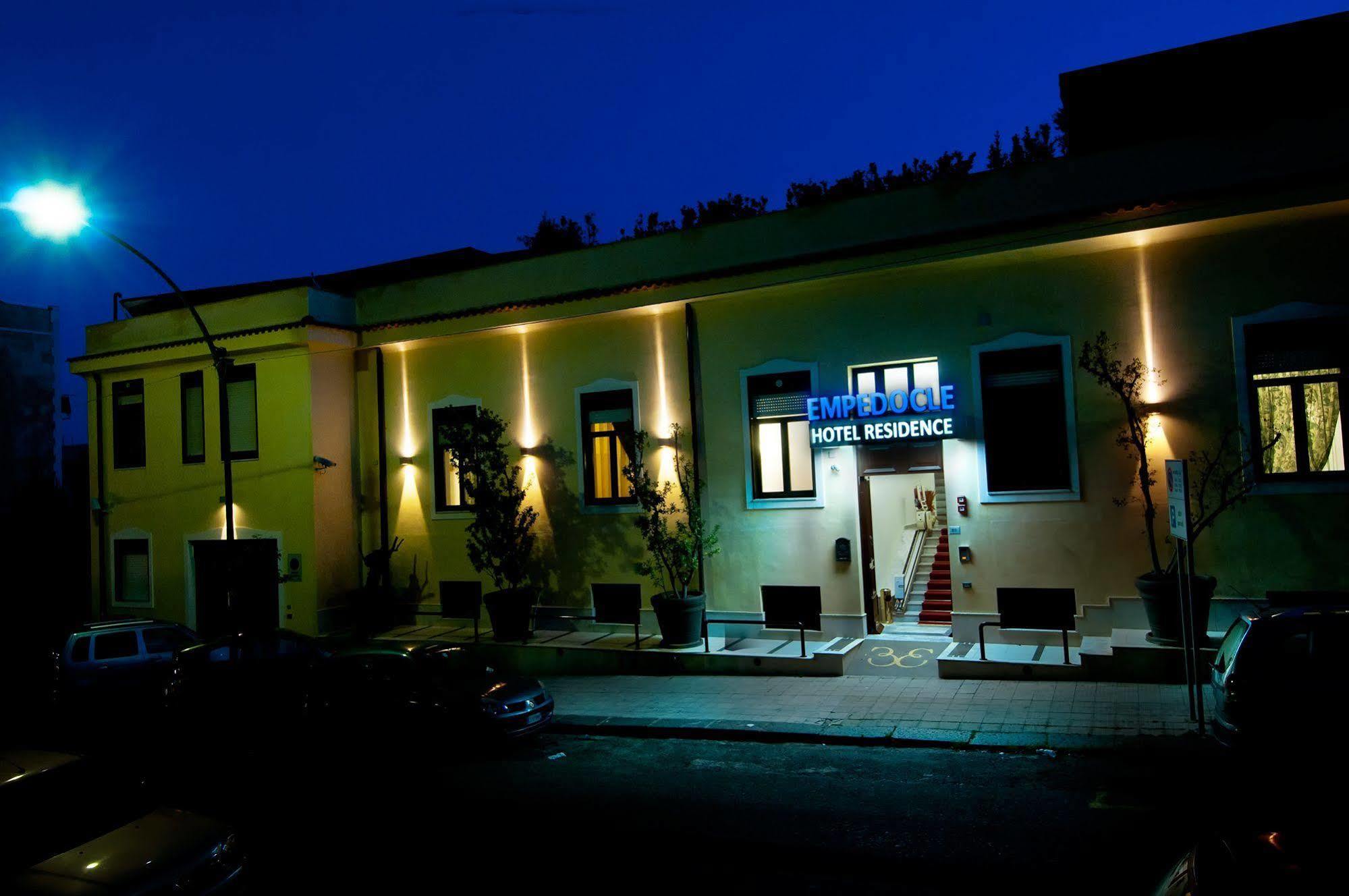 Hotel Residence Empedocle Месина Екстериор снимка