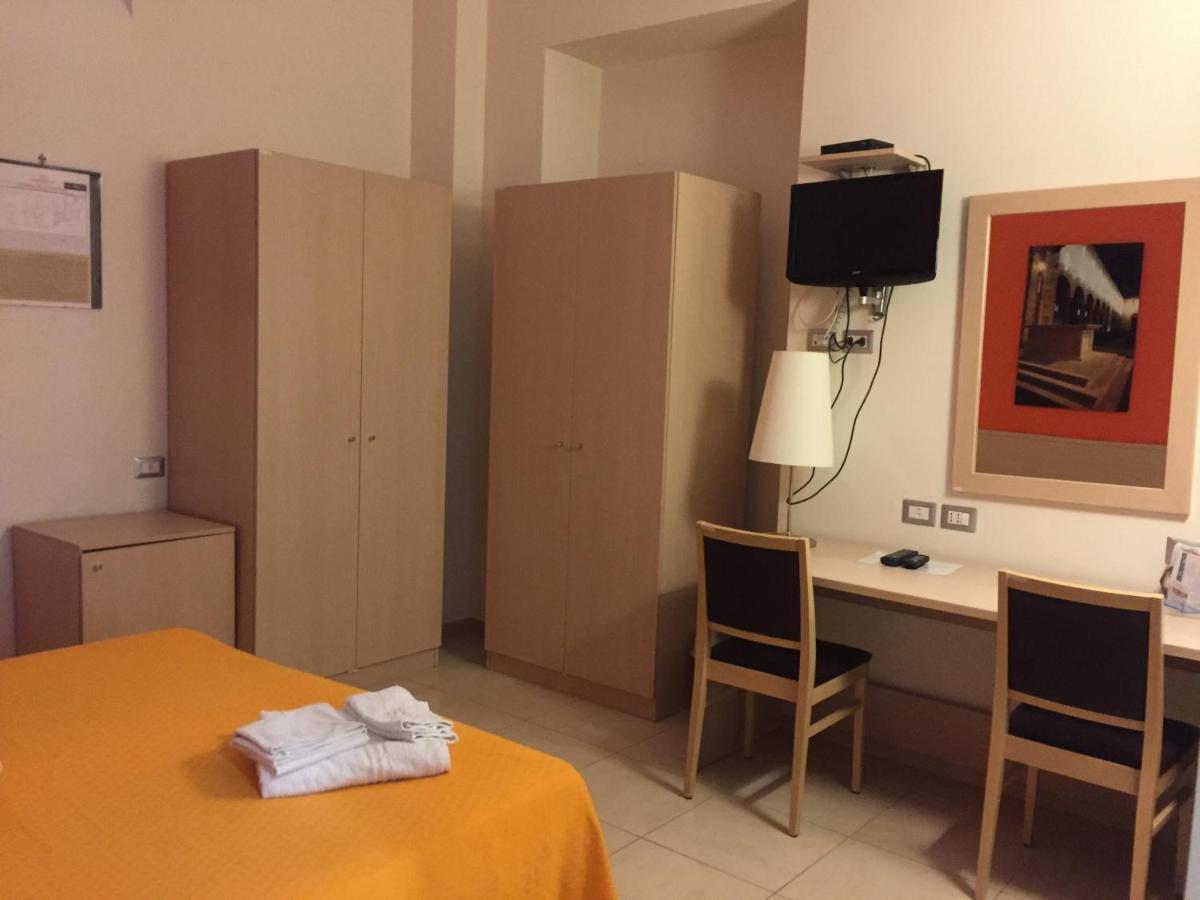 Hotel Residence Empedocle Месина Екстериор снимка